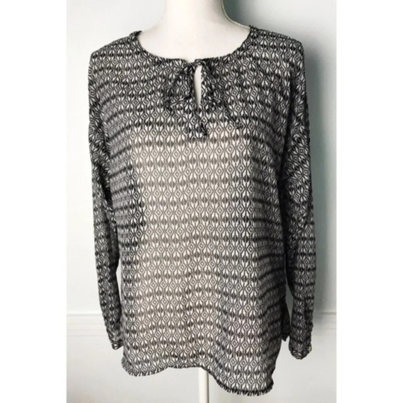 Old Navy • Black White Pattern Sheer Blouse - Picture 1 of 3